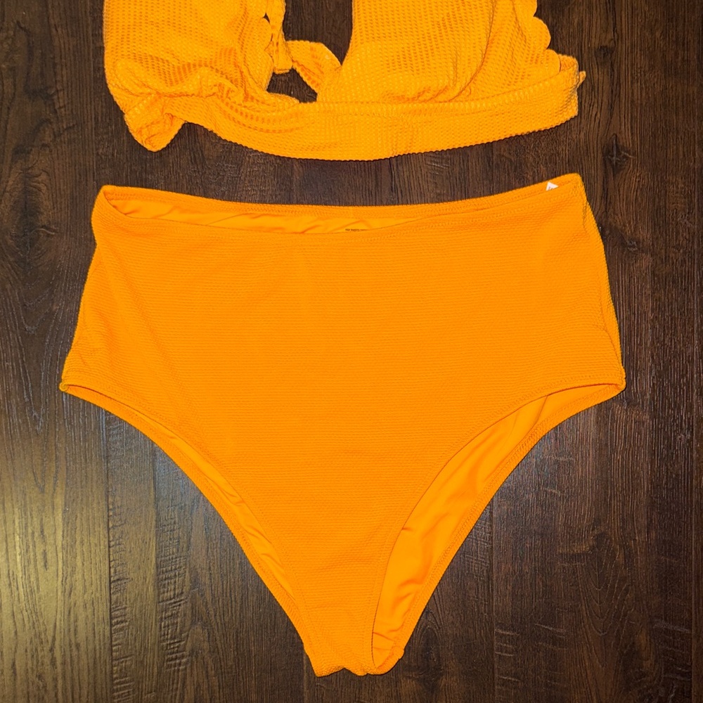 Aerie Orange Scalloped Bikini Set - Picture 2 of 5
